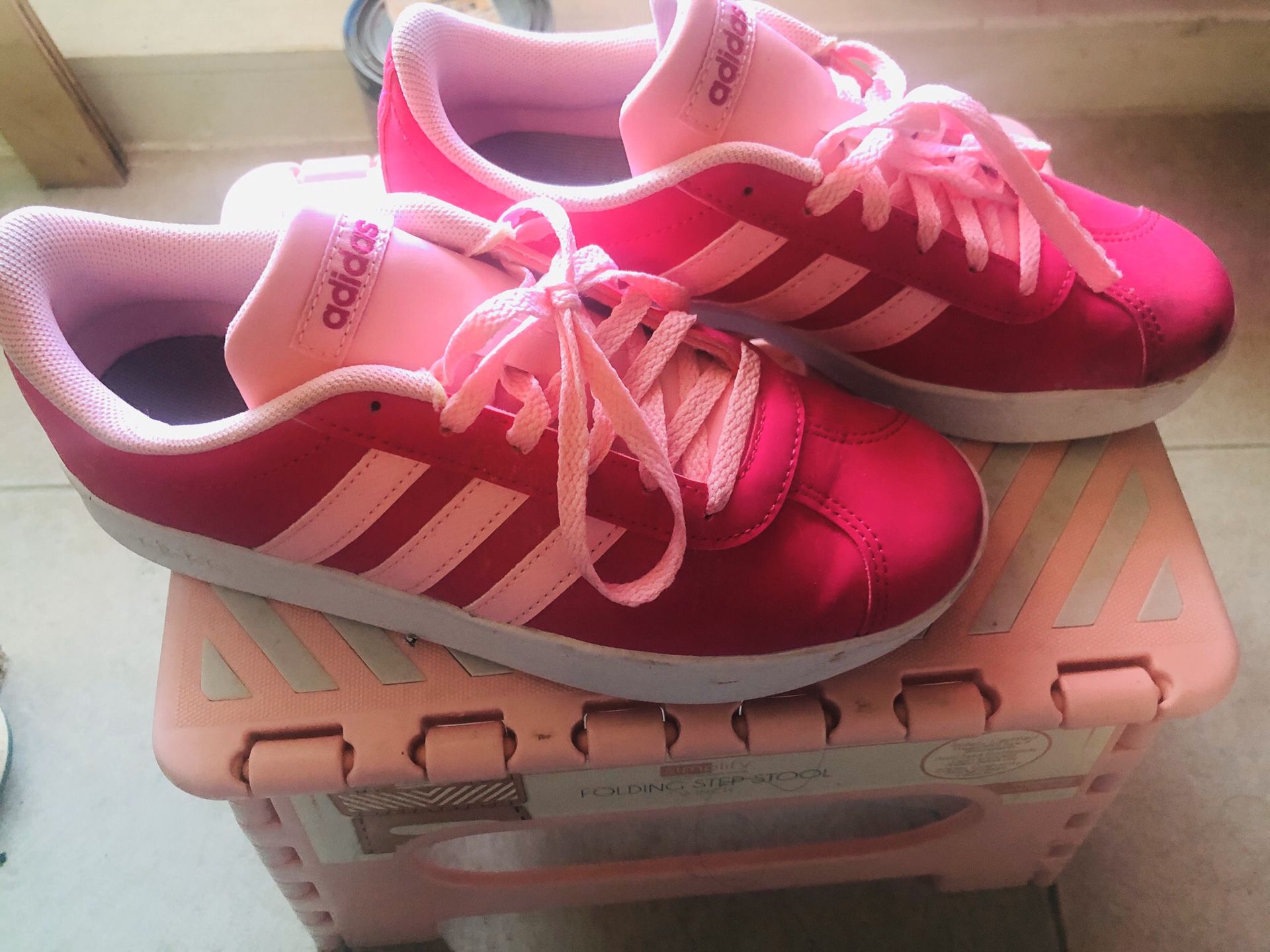 Hot pink adidas size 4