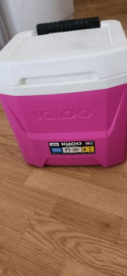 Igloo Laguna 16 Qt Roller Cooler Pink