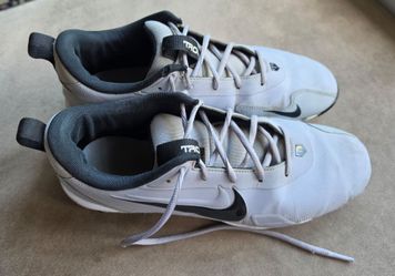 Used Nike FB9728-002 Gray Baseball Fastflex Cleat's youth size 9 1/2