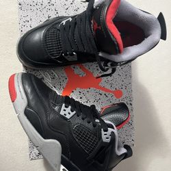 Retro Jordan 4’s