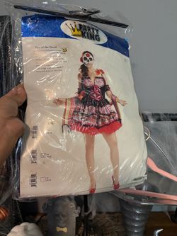 Dia de Los muertos (day of the dead) women’s costume