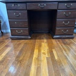 Full Room Of Furniture 