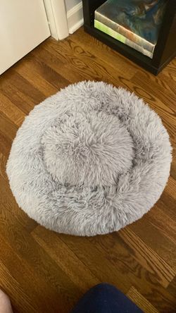 Gray fluffy Pet bed