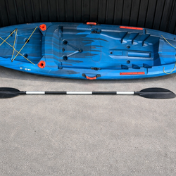 Lifetime Sit-On-Top Kayak + Paddle – Stable & Ready to Use