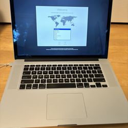 MacBook Pro - 17” 💻 