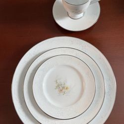 Noritake Ireland - Anticipation China