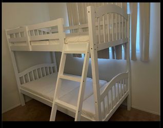 Bunk bed