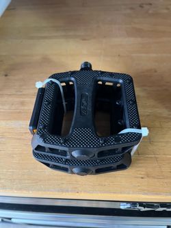SE BIKES TAKE OFF PEDALS PLASTIC 9/16