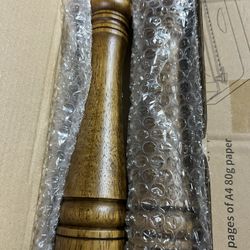 Wooden Salt and Pepper Grinder Set 