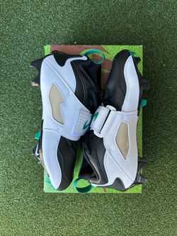 Nike Diamond Turf 93 TD Football Cleats Size 10 and 6.5