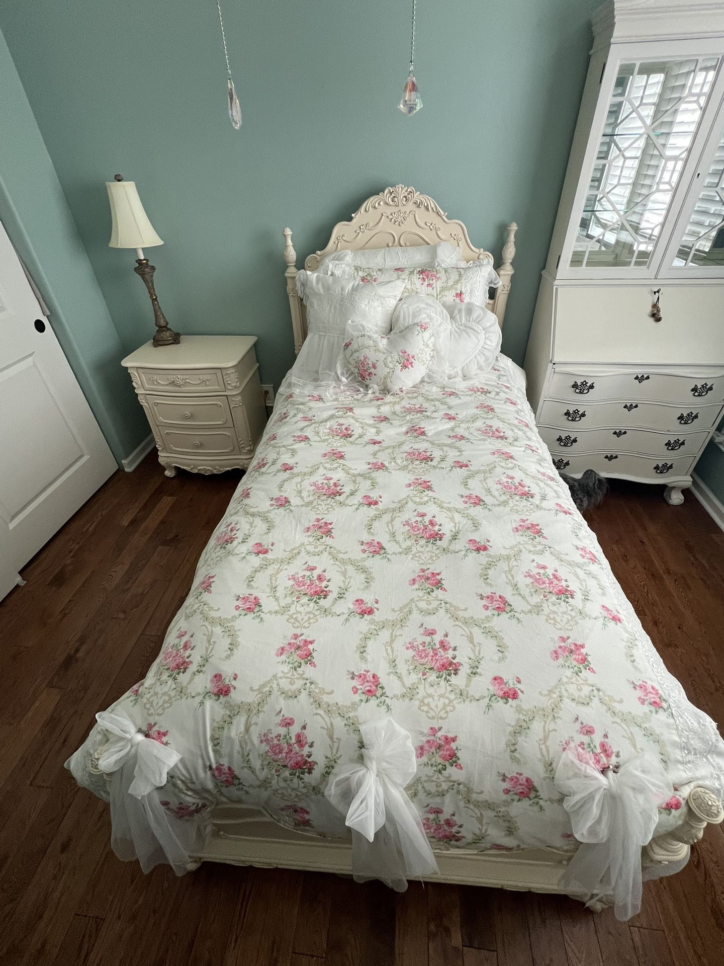 Twin Bedroom Set For Girls
