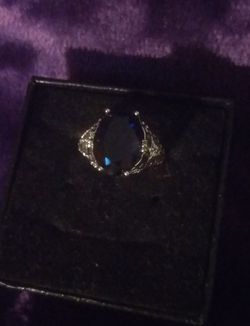 3CTW Blue Sapphire (lab created) Ring