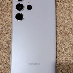 📱 Samsung Galaxy S23 Ultra — For Sale  Samsung Galaxy S23 Ultra — 256GB (Unlocked) Like brand new — only used for 2 months Comes with original box + 