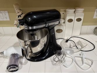 KitchenAid Artisan Series Onyx Black 5 Qt. Tilt Head Countertop Mixer