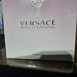 Brand New Versace Bright Crystal Perfume Travel Set