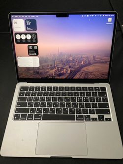 Apple MacBook 13.6 M2 16GB RAM