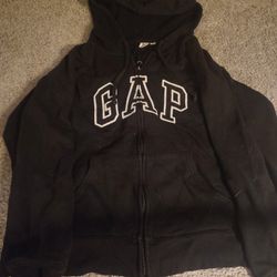 black gap sweater 