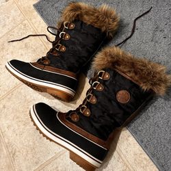 GLOBALWIN Women’s 1837 Snow Boots Size 8