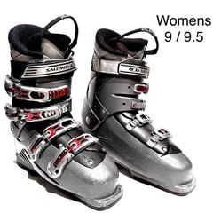 Womens Salomon Ski Boots (Size 9 / 9.5)
