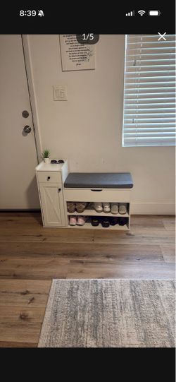Shoe bench