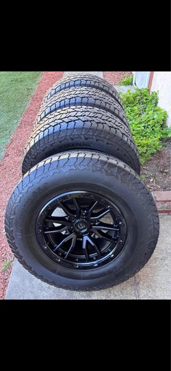 Chevy Silverado dodge ram 1500 rims mad tires