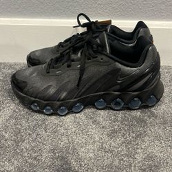 NIKE Women’s AIR DN8 