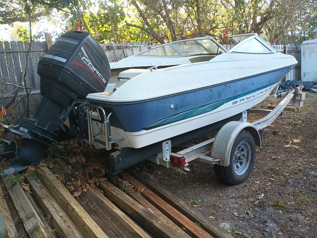 1995 Bayliner Capri 1700 Mercury Force 120