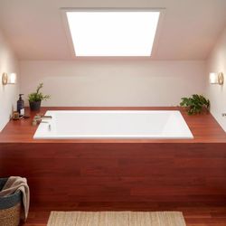 Brand new Signature hardware Sitka whirlpool bathtub - retails for 2700 + in line heater + drain kit