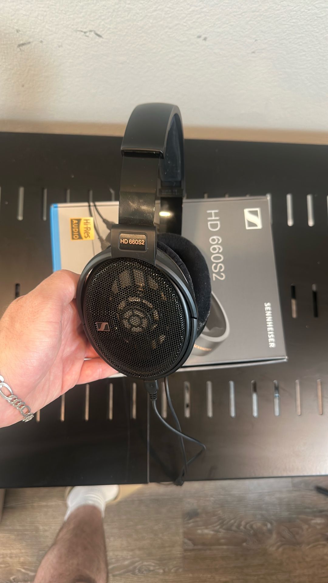 🎧 Sennheiser HD 660S2 Open-Back Headphones – Like New w/ Box