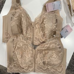 NWT 2 Bras