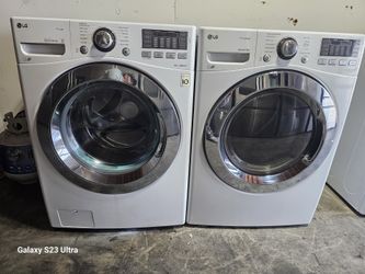 SET WASHER AND GAS DRYER LG LARGE CAPACITY LIKE NEW
