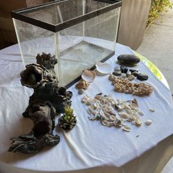 The Tank Fish And All Accessories Long 20 Inches, Width 10 Inches,Hight 13 Inches 