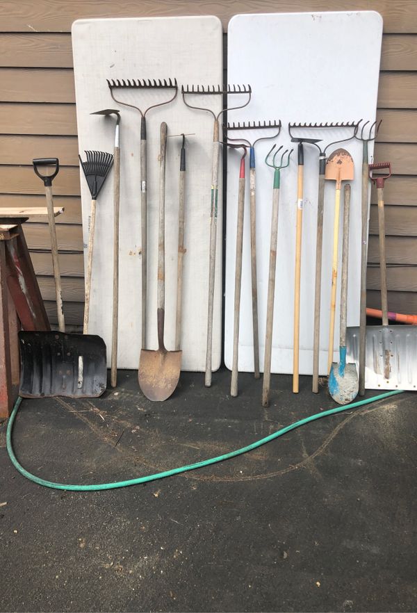 Used Garden Tools... asking for 10. EACH Cash only. FIRM PRICE for Sale in Lynnwood, WA OfferUp