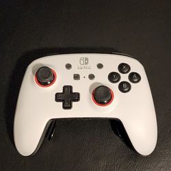 FUSION Pro Wireless Controller for Nintendo Switch - White/Black