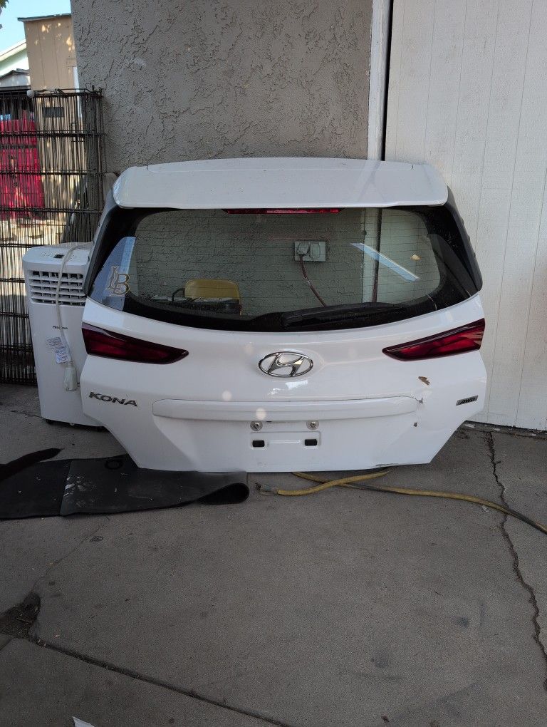 2022 Hyundai Kona Tailgate