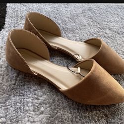 New Flat Shoe Nude Beige Suade Size 7