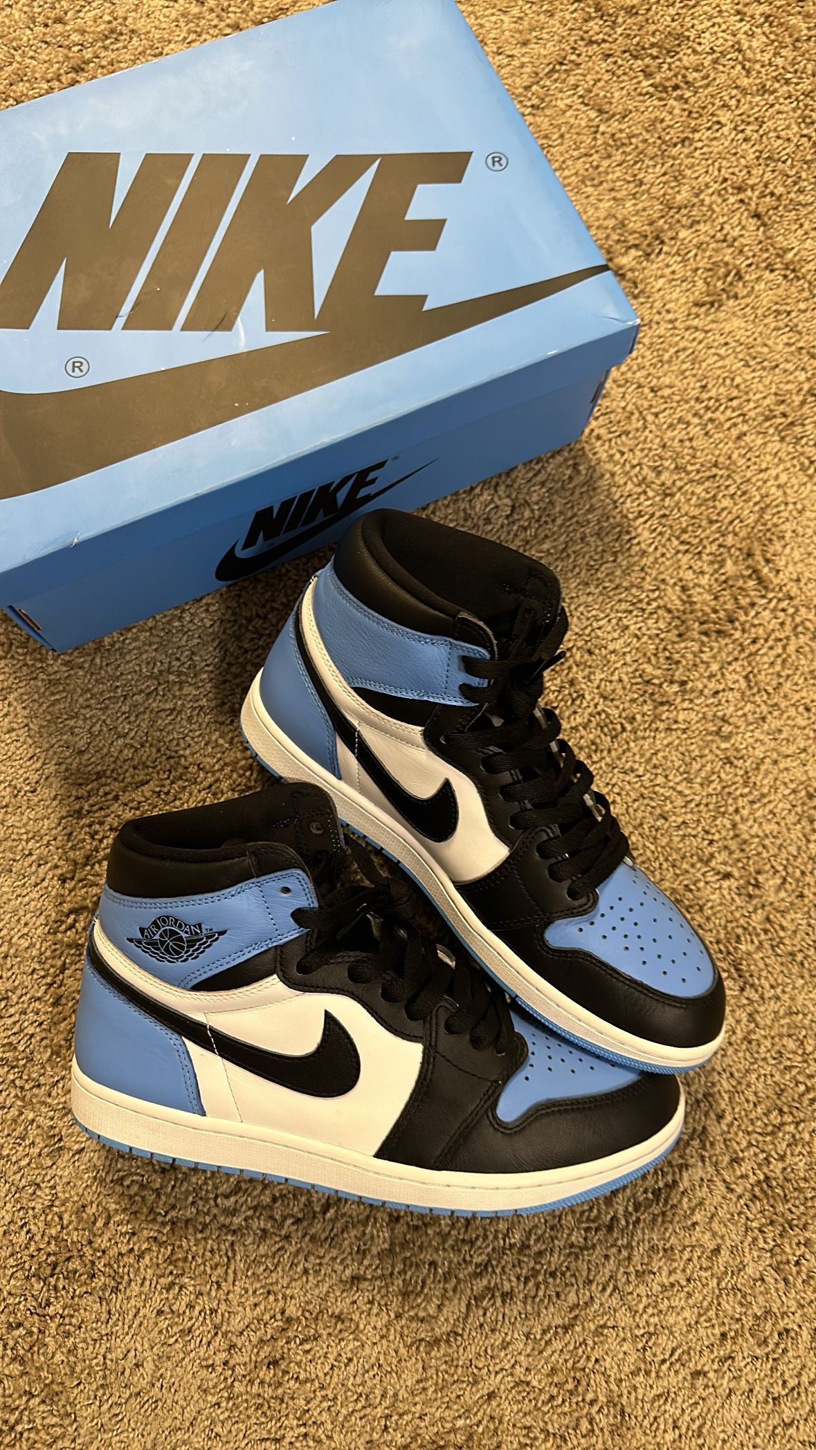 Air Jordan 1 ‘Unc Toe’