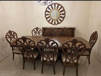 Dining room set