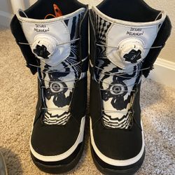 32 Women’s Double Boa Snowboard Boots 