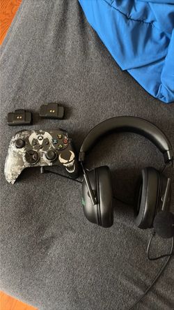 Xbox Controller Venom Edition with Gaming Headset