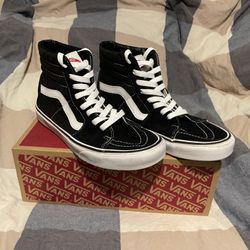 Vans High Tops Men’s 9.0 Women’s 10.5 Black Old School (Like New )