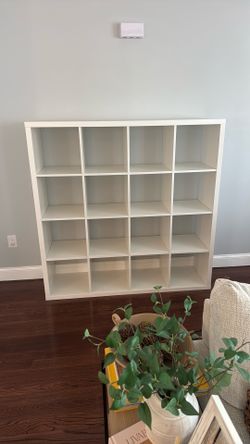 IKEA 4x4 Cube Shelf / Like new