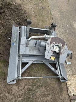 BW. TRAILER HITCH