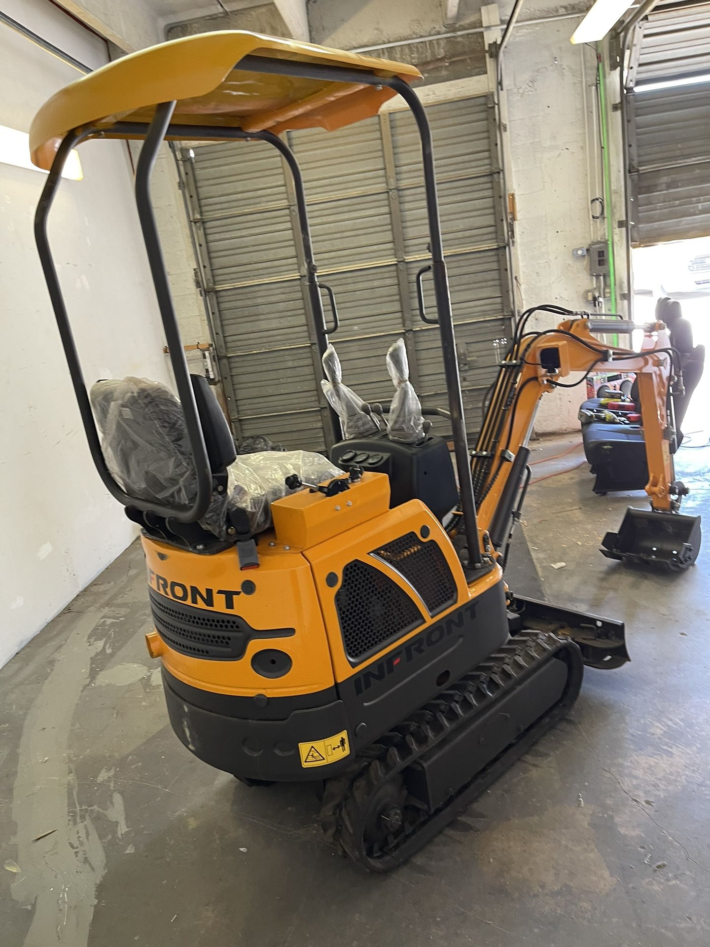 Mini Excavator-Kubota diesel Engine-Comes With All Attachments Bucket,Auger,and pavement Breaker!!!1.2 Hours On Engine