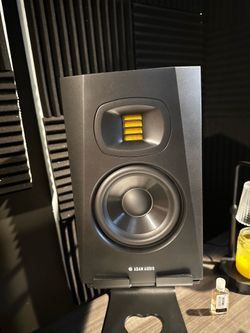 Adam t5v studio monitor (pair)