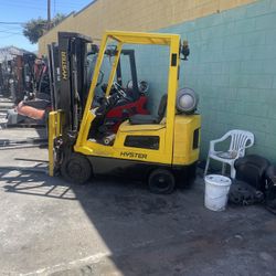 Forklift