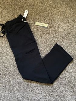 Black Essential Sweats XS/S/M/L/XL