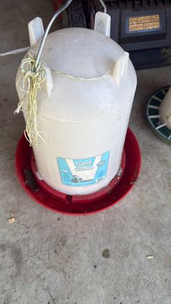 Chicken feeder and waterer