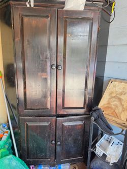 Solid wood corner cabinet