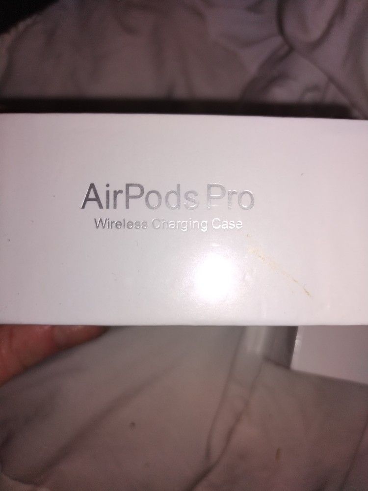 2 Apple Pro earbuds